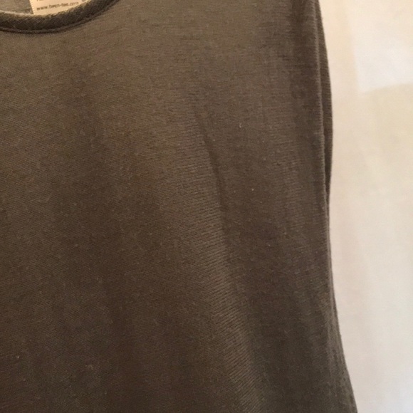Super soft gray tank top - Picture 5 of 8